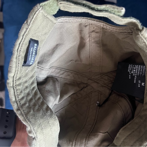 Balenciaga Cap in Taupe/Blue - Picture 2 of 5